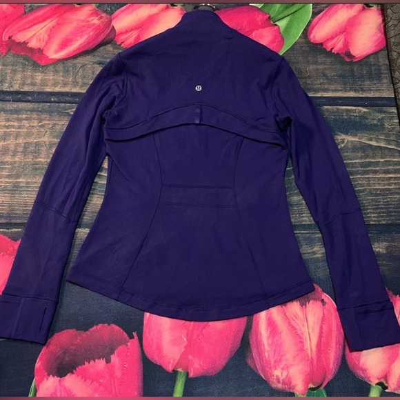 Lululemon Define Jacket - Picture 3 of 8